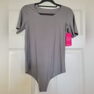 NWT commando butter Short Sleeve Bodysuit - Size Medium - Color Grey
